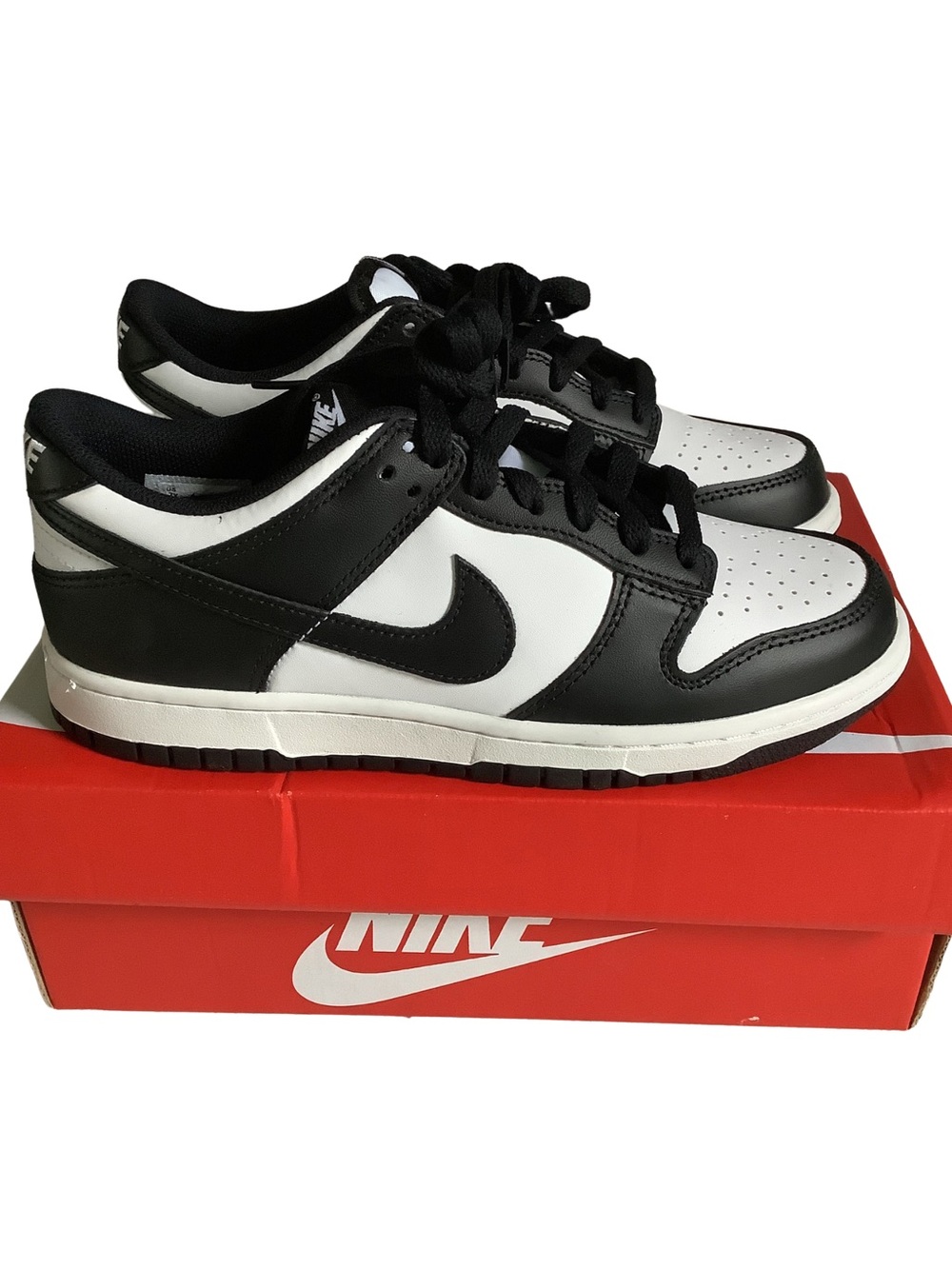 NWT Nike Dunk Low (GS) "Panda" Black & White Sneakers (Sz 7Y / Women's 8.5)